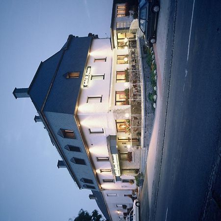 Hotel Saint Fiacre Bourscheid Bagian luar foto