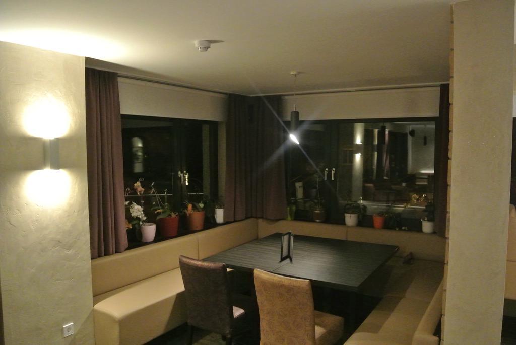 Hotel Saint Fiacre Bourscheid Bagian luar foto