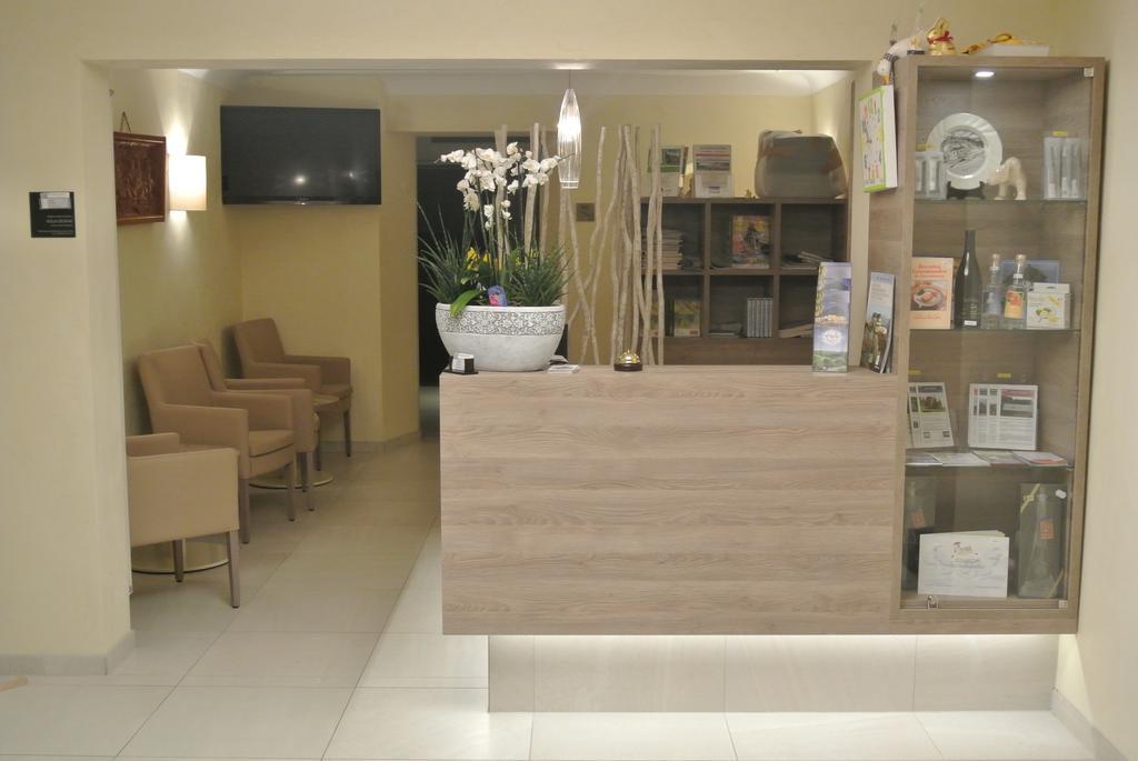Hotel Saint Fiacre Bourscheid Bagian luar foto