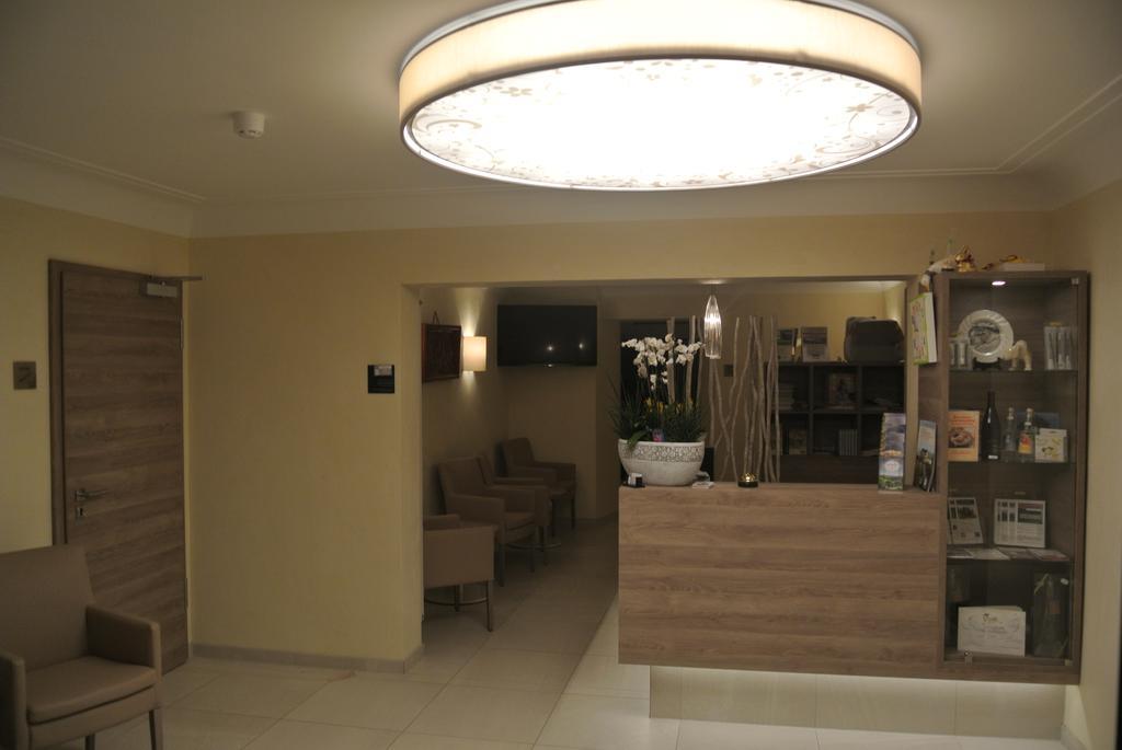 Hotel Saint Fiacre Bourscheid Bagian luar foto