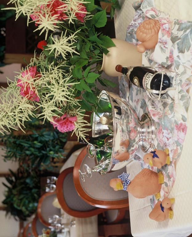 Hotel Saint Fiacre Bourscheid Ruang foto