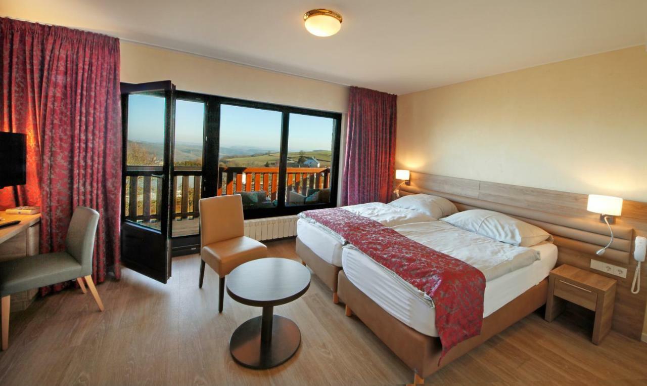 Hotel Saint Fiacre Bourscheid Bagian luar foto