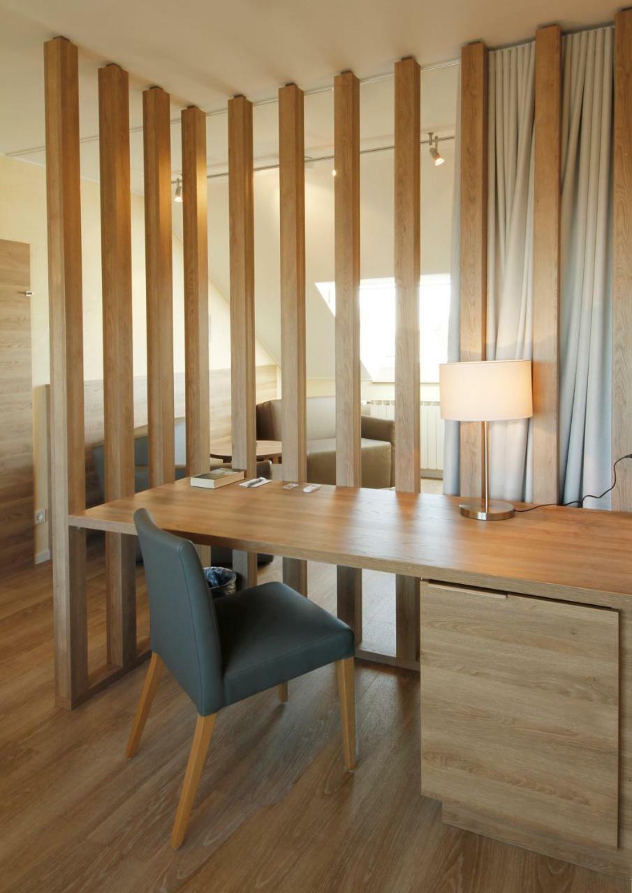 Hotel Saint Fiacre Bourscheid Bagian luar foto